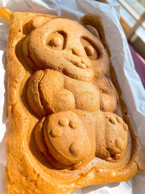 JRでたい焼きとパンダ焼きとBEER・・・』by Zaby : サントク 中島店