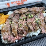 木の実や - 料理写真:ローストビーフが良い色してます