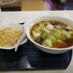 中華料理広東亭 - 広東麺に半チャンセット