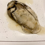 塩そば まえだ - 生牡蠣アップ