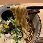 塩そば まえだ - 麺リフト