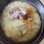 Yakiniku Sachi - テールスープ　6〜8杯出来上がります。