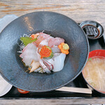 Marukei Sengyoten - 日替わり海鮮丼