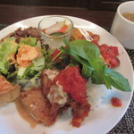 ジュイップ - チキンのハーブチーズ焼き　800円