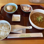 FRESH GREEN - お惣菜定食（ホルモン煮込みとお惣菜２品）