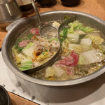 しゃぶしゃぶすき焼どん亭 - グツグツ