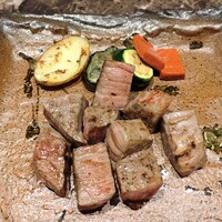 宮崎尾崎牛 鉄板焼き 吟 梅田ヒルトンプラザウエスト - 