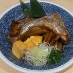 Kaisen Sushi Izakaya Sushishimozu - コースの本日の煮魚！