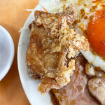 大衆食堂スタンド そのだ - 唐揚げがついてくるのは嬉しい♪