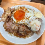 大衆食堂スタンド そのだ - ワンパク感があふれてるぅ♪