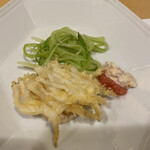 味乃しゅうか - 白魚のイカダ揚げ　イチゴタルタル