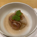 味乃しゅうか - 赤貝とおおみぞ貝の梅酢