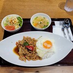 Thai Street by JASMINE THAI 日比谷フォートタワー店 - ガパオセット