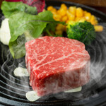 Kuroge Wagyu beef Steak 100g 2,080 yen (tax included)