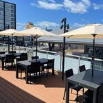 広島ラーメン 椛 - 春・秋にはテラス席も開放しておりますので、季節の風を感じながら広島三大ご当地麺をお楽しみください。