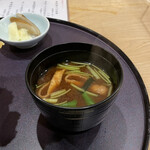 鰻・天ぷら割烹 萬木 - 味噌汁。美味し。