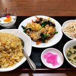 華一 - 料理写真:豚肉とキクラゲと玉子炒め定食