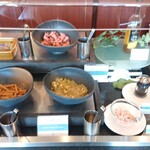 ブッフェレストラン トップ オブ ミヤコ - 和惣菜コーナー(ごぼう煮、ふきと湯葉の煮物？)