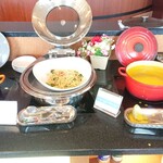ブッフェレストラン トップ オブ ミヤコ - ミンチ肉と茄子の煮込み、しらす菜の花からすみパスタ、カボチャスープ