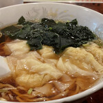 一二三凱旋楼 - ワンタンメン(680円)