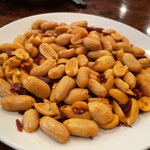 一二三凱旋楼 - ピーナッツの四川風ピリ辛炒め(480円)