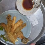 成田家 - カレイ唐揚げ