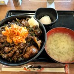 伝説のすた丼屋 - 超すたみな濃厚豚焼肉丼　¥880