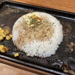 STEAK DINING FUJITAKI - 〆のガーリックライス