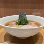 ラーメンWalkerキッチン - 家紋が入った丼も本店からん持ってきたもの