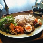 カフェ おきもと - 欧風カレーとキーマカレーのメリメロプレート