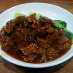 i-mannyu-ro-men - 紅焼牛肉