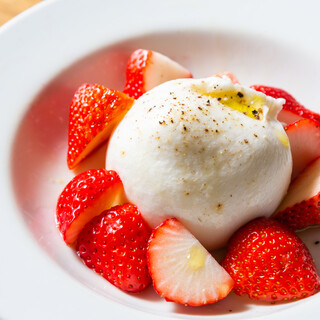 こだわのタパスがいっぱい