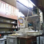 鶴亀 - レジ付近(2022年4月6日撮影)