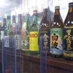 鶴亀 - 店内(2022年4月6日撮影)