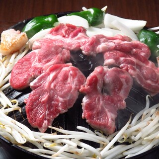 You can eat Genghis Khan (Mutton grilled on a hot plate) in Futamatagawa! Authentic, made with fresh lamb!