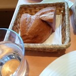 Restaurant Viale - 自家製パン