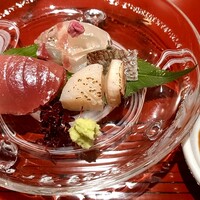 おおたに - 鯛、めじ鮪、平貝のお造り