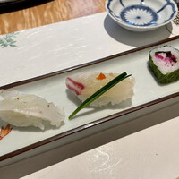 対馬のどぐろとイカ活き造り 博多 魚蔵 都ホテル店 - 
