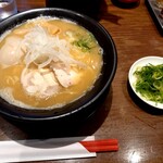 RAMEN 風見鶏 - 濃厚醤油、青ネギ