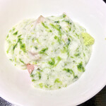 十八番 - ブリ納豆の生のりトロロかけ。