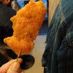 三吉橋フライ屋 - 紅生姜揚げ