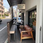 FUKUSHIMA COFFEE&Cafe de Rope - 店外ソファー席(テイクアウトでも利用可)