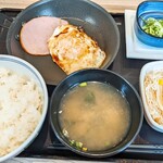 Yoshinoya - ハムエッグ納豆定食