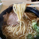 中華そば GO.TO.KU 仁 - 特製中華そば（醤油）麺アップ