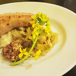 Smoke & Vegetable Bistro SARU - ブロッコリーの花添え〜♬