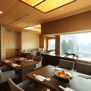 様々なシーンで利用可能。大小個室が充実、細やかなおもてなしも