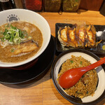 神虎 - 黒虎の麺'sセット