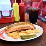 ブラザーズ - スイートチリドッグ@税込880円│ドリンクセット@税込165円