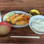 椎名食堂 - えびフライ定食¥750-