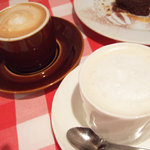 ブラッスリー・グー - カフェ・モカとミルクティ